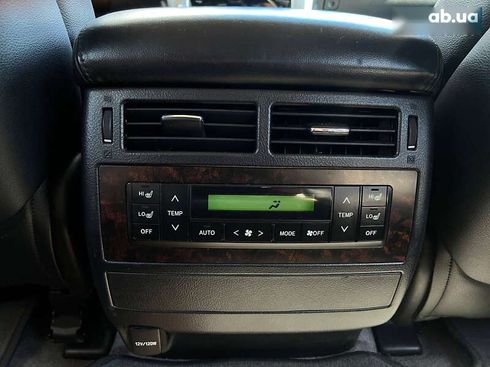 Toyota Land Cruiser 2012 - фото 28