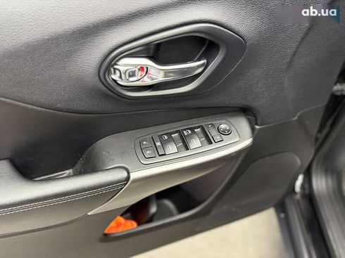 Jeep Cherokee 2018 - фото 22