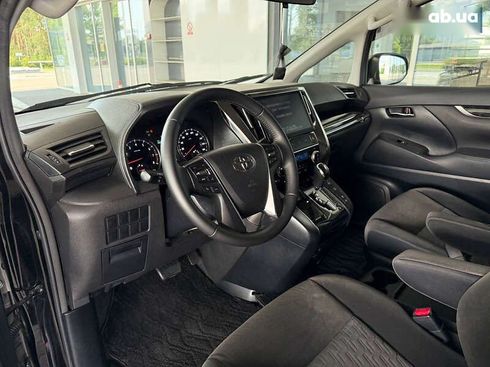 Toyota Vellfire 2017 - фото 26