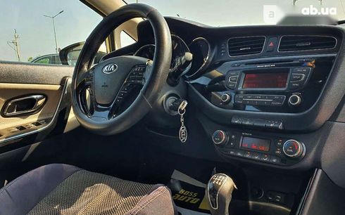 Kia Cee'd 2015 - фото 17