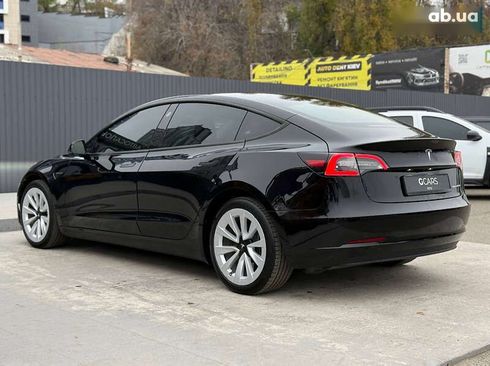 Tesla Model 3 2022 - фото 6