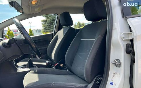 Ford Fiesta 2016 - фото 16