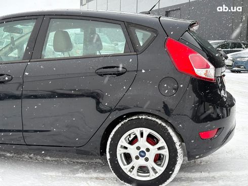 Ford Fiesta 2016 черный - фото 10