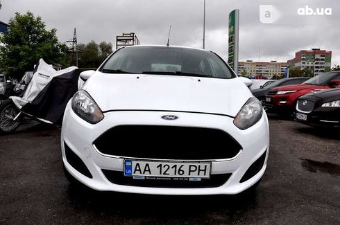 Ford Fiesta 2017 - фото 2