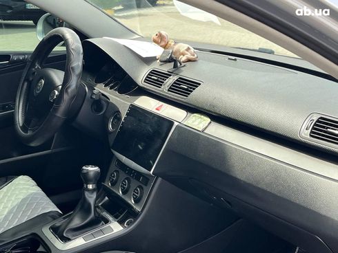 Volkswagen passat b6 2005 серый - фото 26