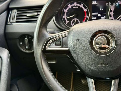 Skoda Octavia 2019 - фото 25