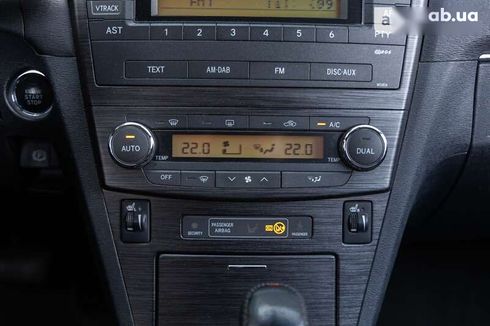 Toyota Avensis 2009 - фото 23