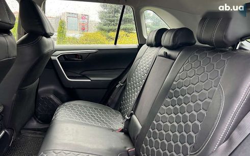 Toyota RAV4 2020 - фото 18