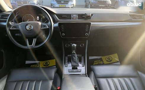 Skoda Superb 2018 - фото 18