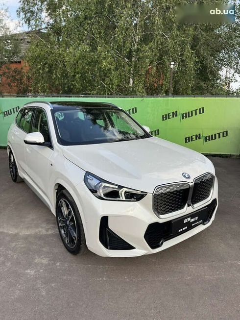 BMW iX1 2023 - фото 4