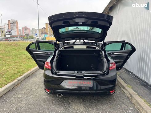 Renault Megane 2016 - фото 16