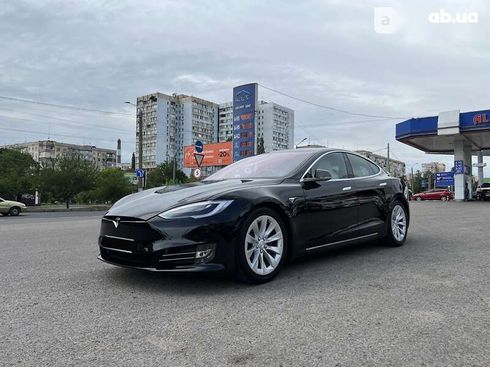 Tesla Model S 2019 - фото 6