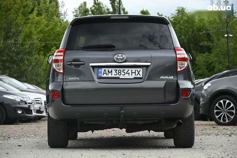 Toyota RAV4 2012 - фото 11