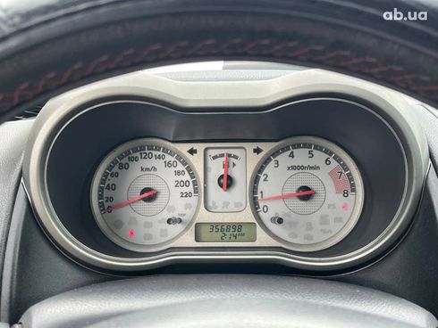 Nissan Note 2006 коричневый - фото 18
