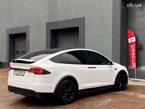 Tesla Model X 2023 - фото 10