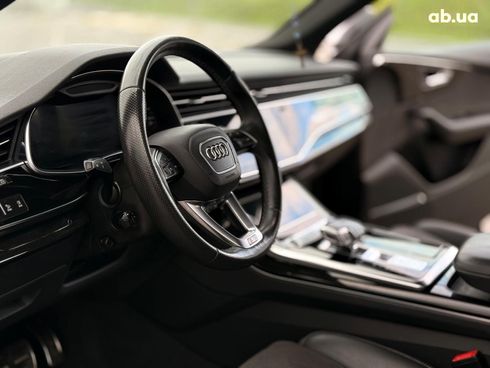 Audi Q8 2021 черный - фото 38