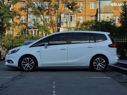 Opel Zafira 2018 - фото 11