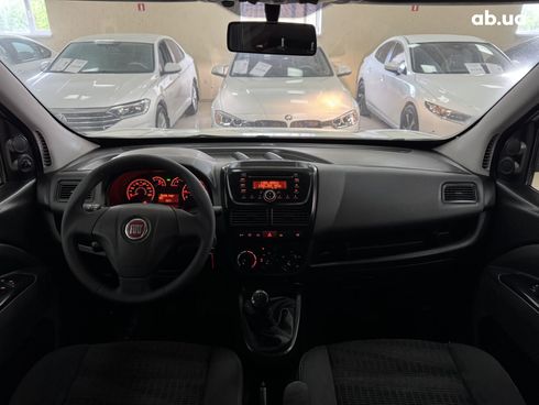 Fiat Doblo 2010 белый - фото 3