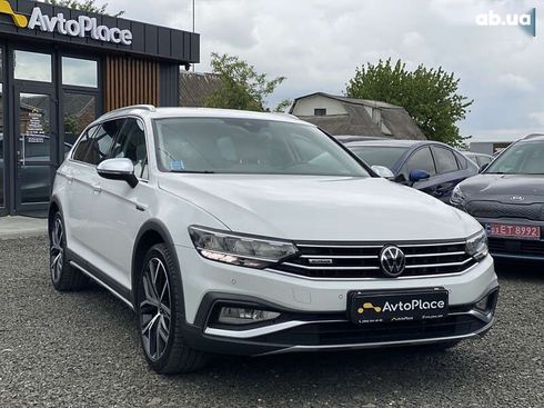 Volkswagen passat alltrack 2020 - фото 3