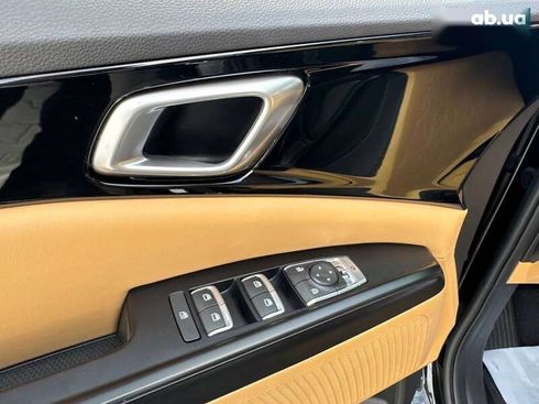 Kia Carnival 2021 - фото 13