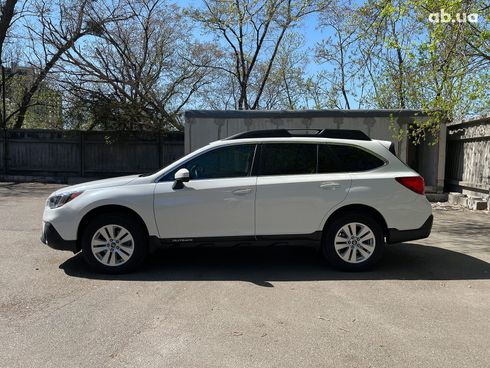 Subaru Outback 2018 белый - фото 12
