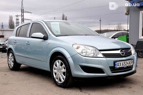 Opel Astra 2009 - фото 18