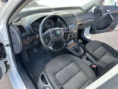Skoda Octavia 2012 - фото 23