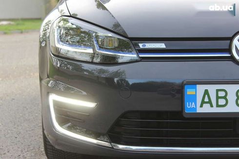 Volkswagen e-Golf 2020 - фото 20