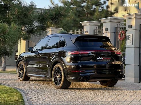 Porsche Cayenne 2022 - фото 9