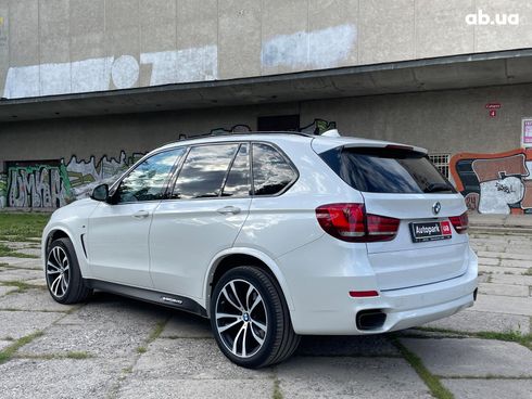 BMW X5 2016 белый - фото 4