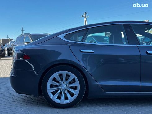 Tesla Model S 2018 серый - фото 11