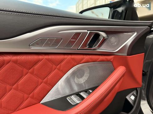BMW M8 Gran Coupe 2021 - фото 23