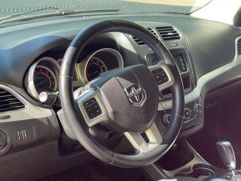 Dodge Journey 2017 красный - фото 16