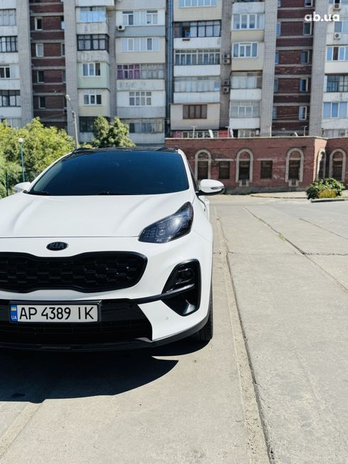 Kia Sportage 2021 белый - фото 3