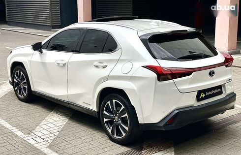 Lexus UX 2021 - фото 6