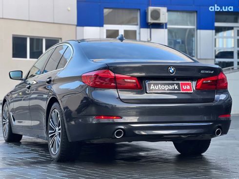 BMW 5 серия 2017 серый - фото 13