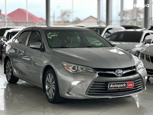 Toyota Camry 2015 серый - фото 3
