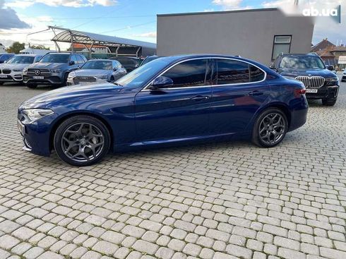 Alfa Romeo Giulia 2019 - фото 5