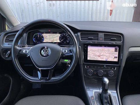 Volkswagen e-Golf 2020 - фото 25