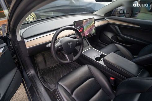Tesla Model 3 2021 - фото 15