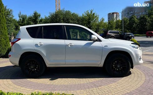 Toyota RAV4 2012 - фото 8