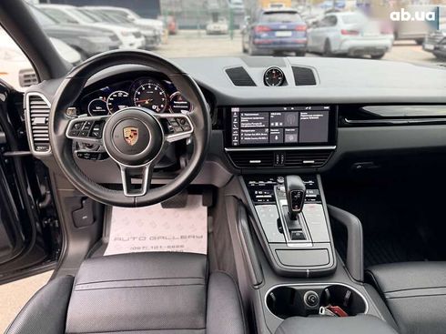 Porsche Cayenne 2019 - фото 24