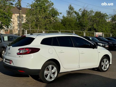 Renault Megane 2014 белый - фото 6