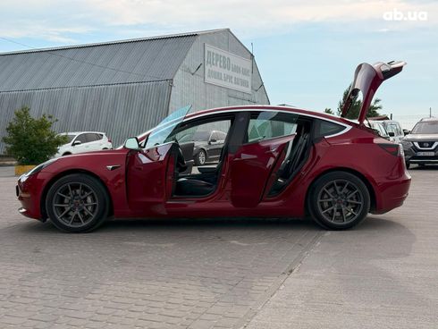Tesla Model 3 2019 красный - фото 23