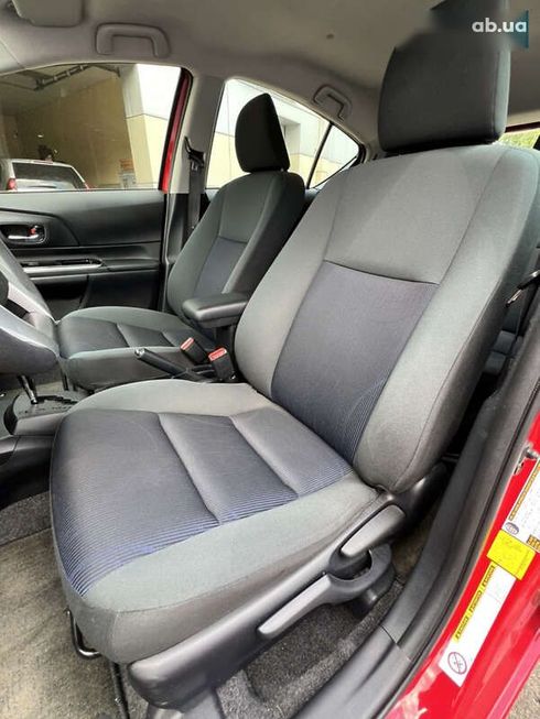 Toyota Prius 2015 - фото 23
