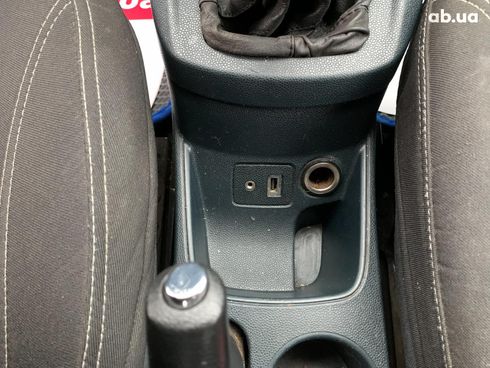 Ford Fiesta 2012 синий - фото 26