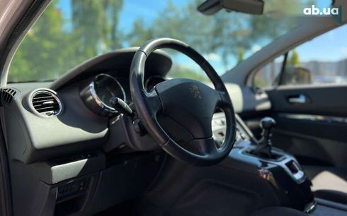 Peugeot 5008 2012 - фото 17