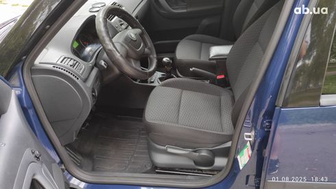 Skoda Roomster 2012 синий - фото 6