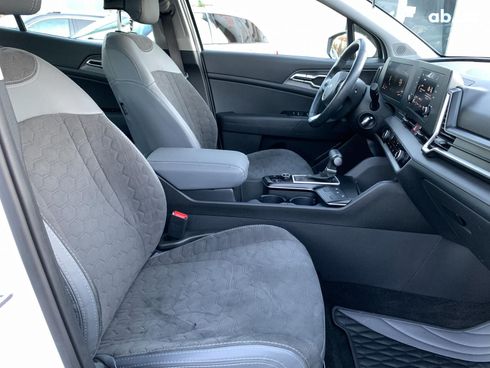 Kia Sportage 2023 белый - фото 25