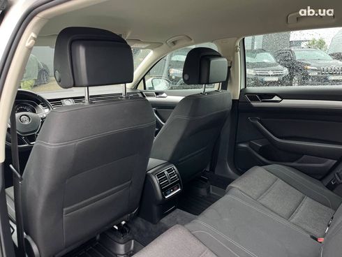 Volkswagen passat b8 2016 белый - фото 32